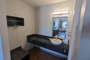 Motel 6 Kingman, Az  Route 66 West