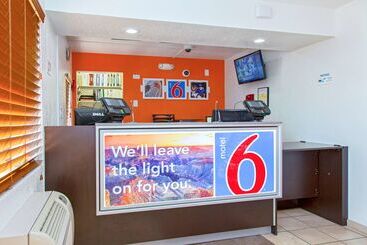 Motel 6 Phoenix, Az  Airport  24th Street