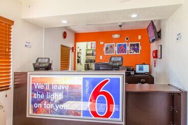 Motel 6 Phoenix, Az  Airport  24th Street