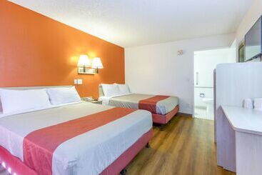 Motel 6 Phoenix, Az  Airport  24th Street