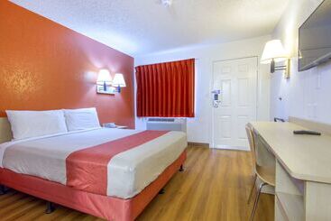 Motel 6 Phoenix, Az  Airport  24th Street