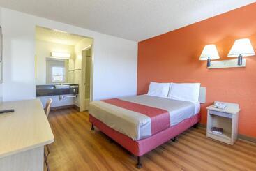 Motel 6 Phoenix, Az  Airport  24th Street