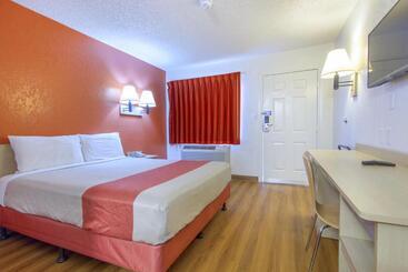 Motel 6 Phoenix, Az  Airport  24th Street