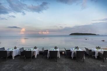 Nora Buri Resort & Spa   Sha Extra Plus