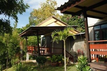 See Through Resort Haad Yao