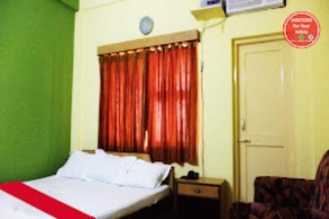 هتل Goroomgo Marine Blue Swimming Pool Digha