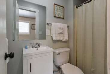 Kimberling Cove Resort