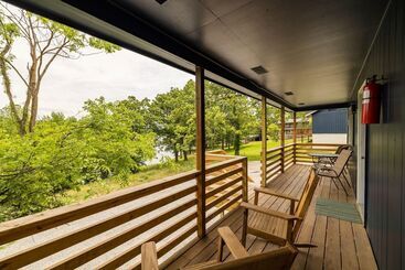 Kimberling Cove Resort