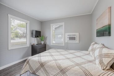 Lighthouse 55b