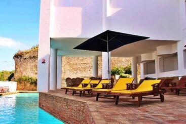Baluarte Da Vila Apartments
