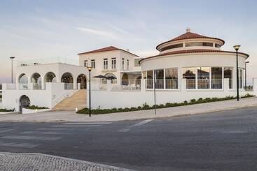 Eden Villas & Apartments