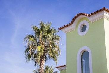 Eden Villas & Apartments