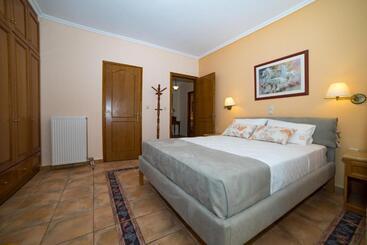 Andreolas Luxury Suites - Tsilivi