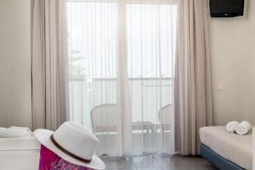 هتل Atlantis Boutique City