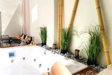 هتل Atlantis Boutique City