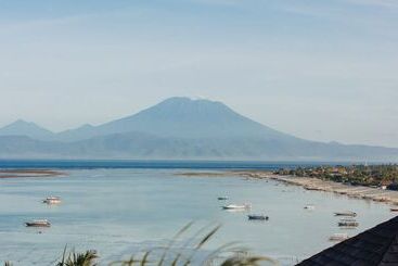 هتل Batu Karang Lembongan Resort & Spa