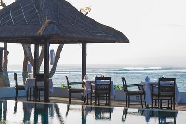 هتل Batu Karang Lembongan Resort & Spa