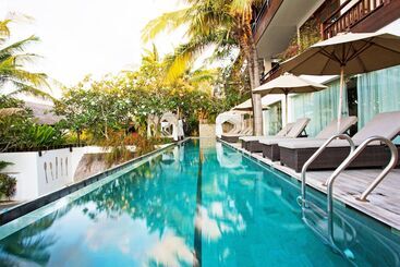 هتل Batu Karang Lembongan Resort & Spa