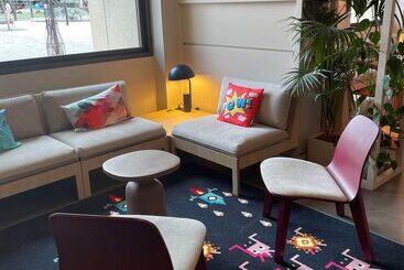 هتل B&B Hôtel Paris 17 Batignolles