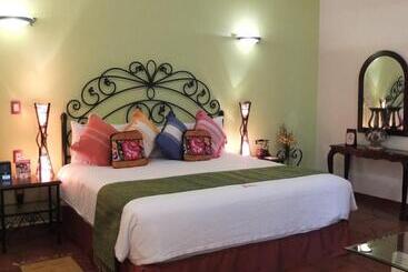 هتل Boutique Parador San Miguel Oaxaca