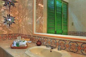 هتل Boutique Parador San Miguel Oaxaca
