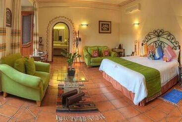 هتل Boutique Parador San Miguel Oaxaca