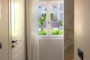 هتل Civitas Suites