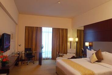 هتل Country Inn & Suites By Radisson, Sahibabad