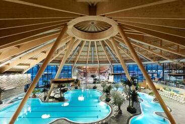 Hotel Courtyard By Marriott Basel