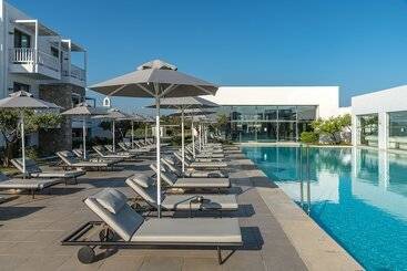 Diamond Deluxe Hotel   Adults Only