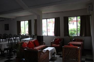 هتل Santiago Beach Resort