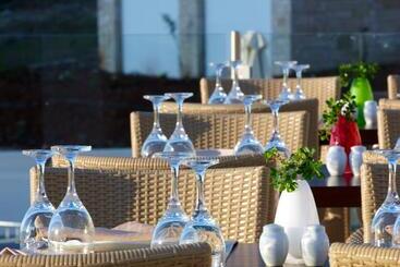 هتل Filion Suites Resort & Spa