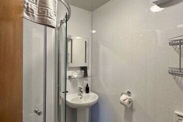 هتل Guisachan Guest House