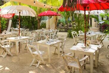 هتل Holbox Dream Beachfront