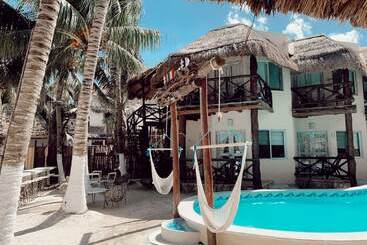 هتل Holbox Dream Beachfront