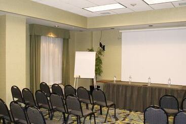 هتل Holiday Inn Express & Suites Toluca Zona Aeropuerto, An Ihg