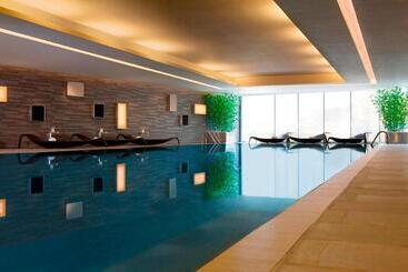 هتل Hong Kong Skycity Marriott