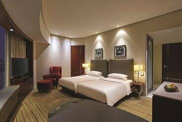 هتل Hyatt Regency Hong Kong, Tsim Sha Tsui
