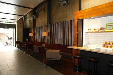 هتل Ibis Budget Auckland Central