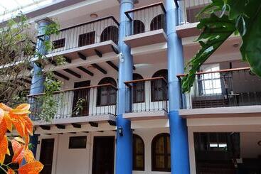 Hotell Jardines Del Carmen