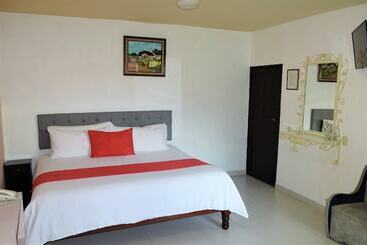 Hotell Jardines Del Carmen