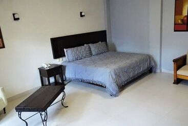 Hotell Jardines Del Carmen
