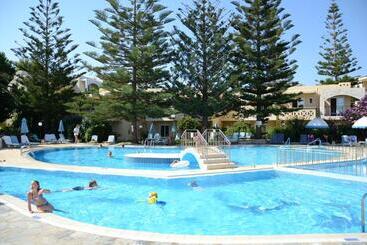هتل Kastalia Village ,saint Nikolas Resort