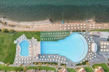 هتل White Olive Marine Aquapark   All Inclusive
