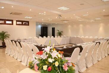 Marinaterra Hotel & Spa