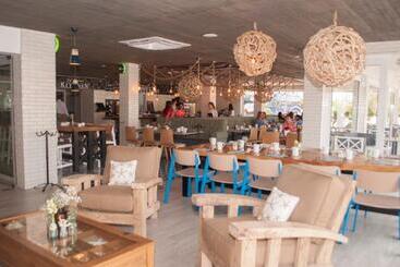 Marinaterra Hotel & Spa