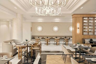 هتل Minoa Palace Resort