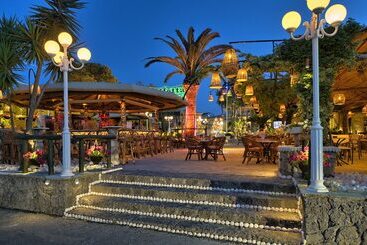هتل Molfetta Beach