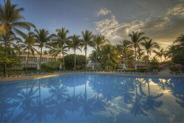 هتل Ocean Breeze Acapulco