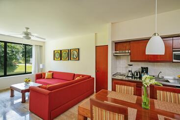 هتل Ocean Breeze Acapulco